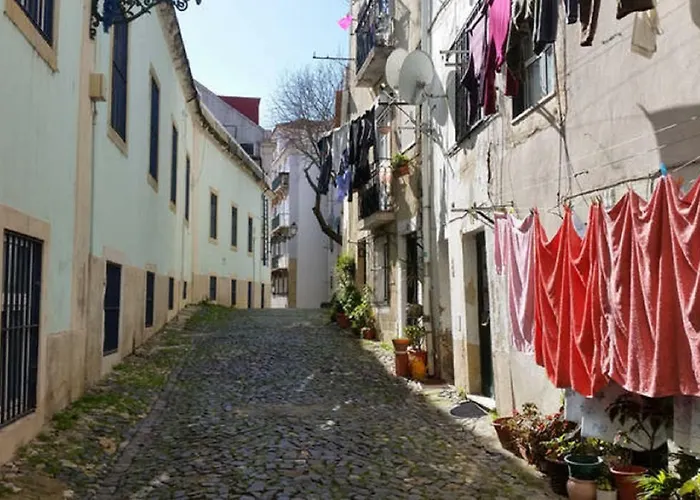 Alfama T1 Travel Апартаменты *